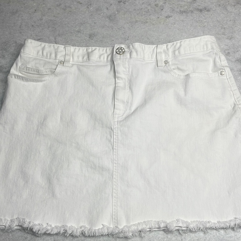 Lilly Pulitzer white denim skirt size 14